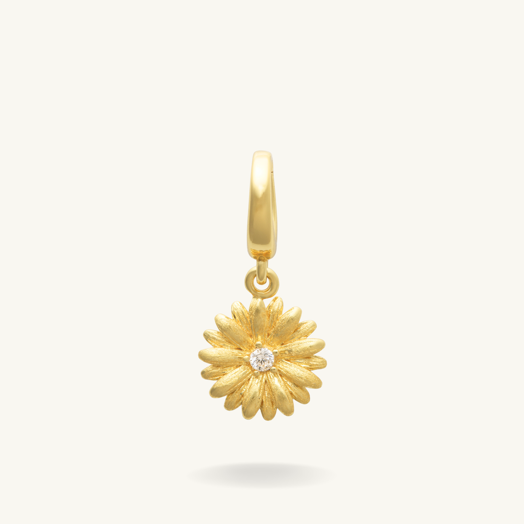 daisy birth flower april clip charm gold vermeil